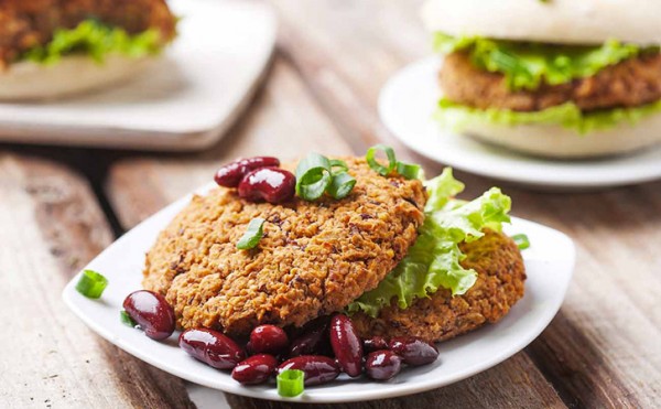 Котлеты из фасоли - быстрый и вкусный рецепт